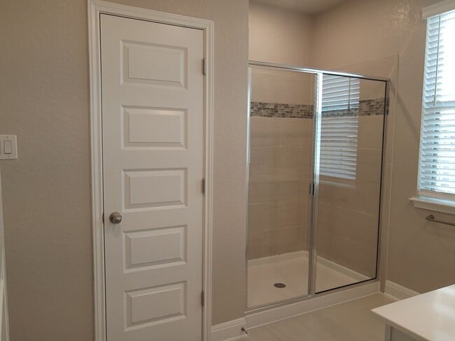 Building Photo - Brand New 3 Bedroom ~ Single Story ~ Located off Loop 1604 and Redland Rd.