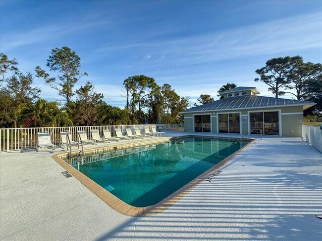 Building Photo - 8101 Memory Ln