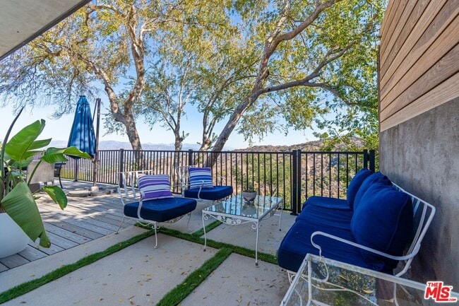 Building Photo - 3632 Beverly Ridge Dr