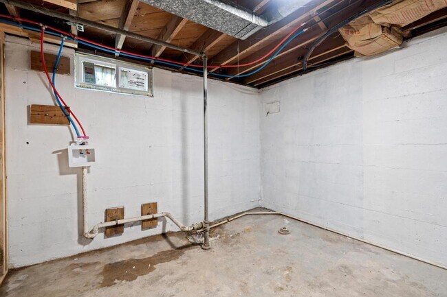 Building Photo - 1210 Arbor Ave