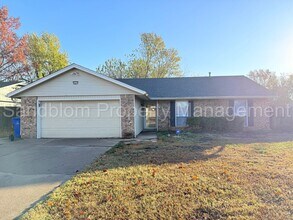 Building Photo - For Lease | Broken Arrow | Available Now!