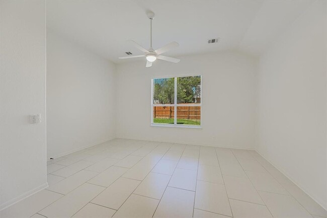 Building Photo - 9316 Bavaria Ln