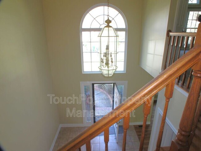 Building Photo - 6532 Outerbridge Lane