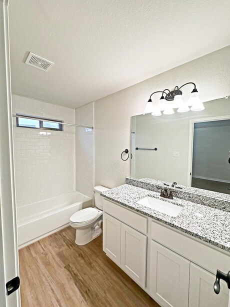 Building Photo - 13823 Enzo Gate