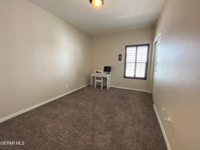 Building Photo - 7013 Long Meadow Dr