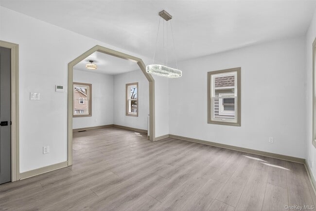 Building Photo - 62 Poplar St