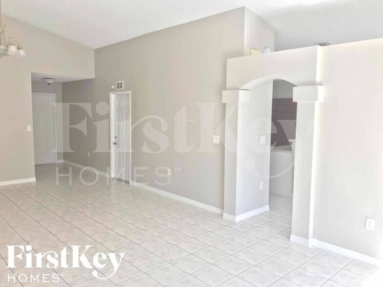 Building Photo - 15856 SW 85th St