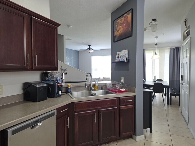 Building Photo - Three Bedroom Townhome at Carter Glen in Orlando