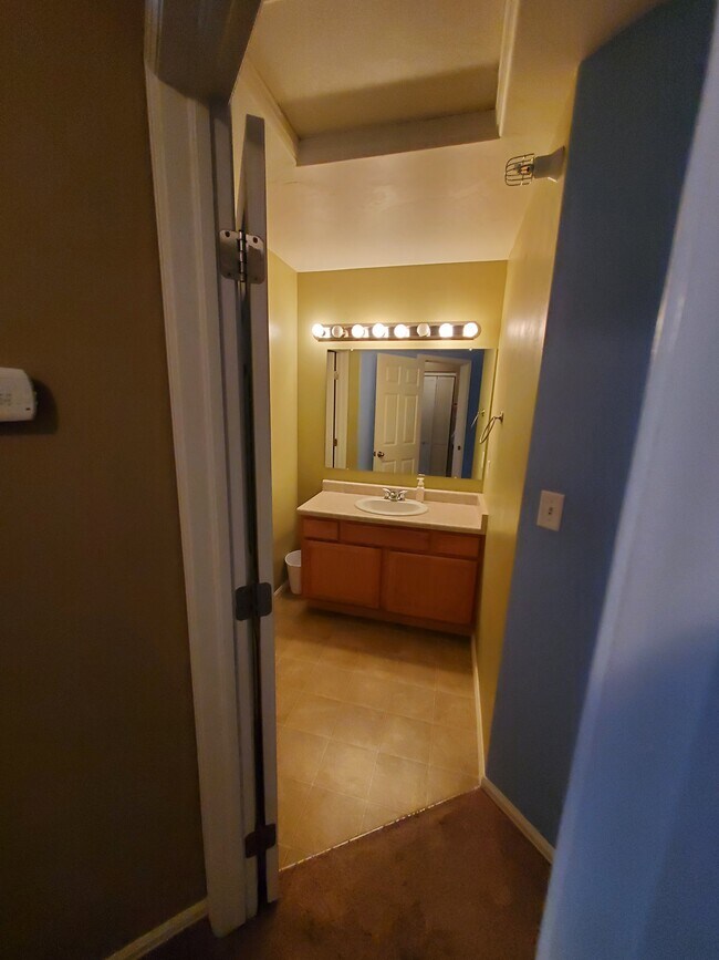 Building Photo - 2476 Orion Way