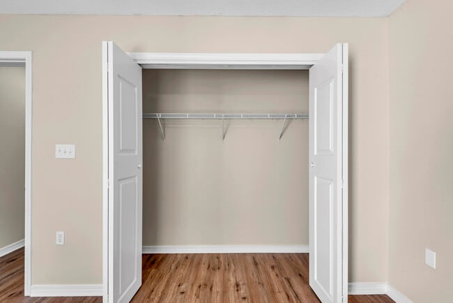 Building Photo - 771 Rockport Ct