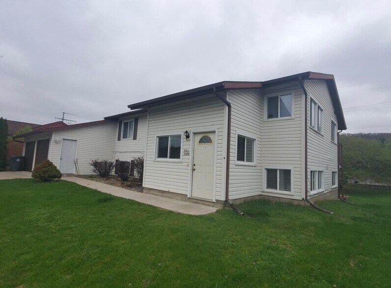 Building Photo - 3511 29th Ct S