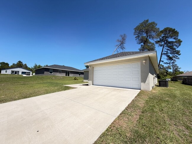 Building Photo - Spacious 3BR Home in Ocala | No HOA + Pet Friendly
