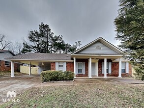 Building Photo - 3505 Clarke Rd