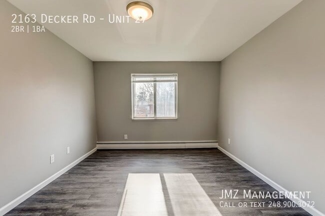 Building Photo - 2163 Decker Rd