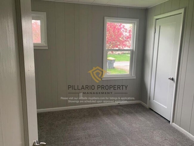 Building Photo - 3 Bedroom / 1.5 Bath New Remodel in Anderson!