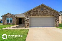 Building Photo - 10831 NE 8th Terrace