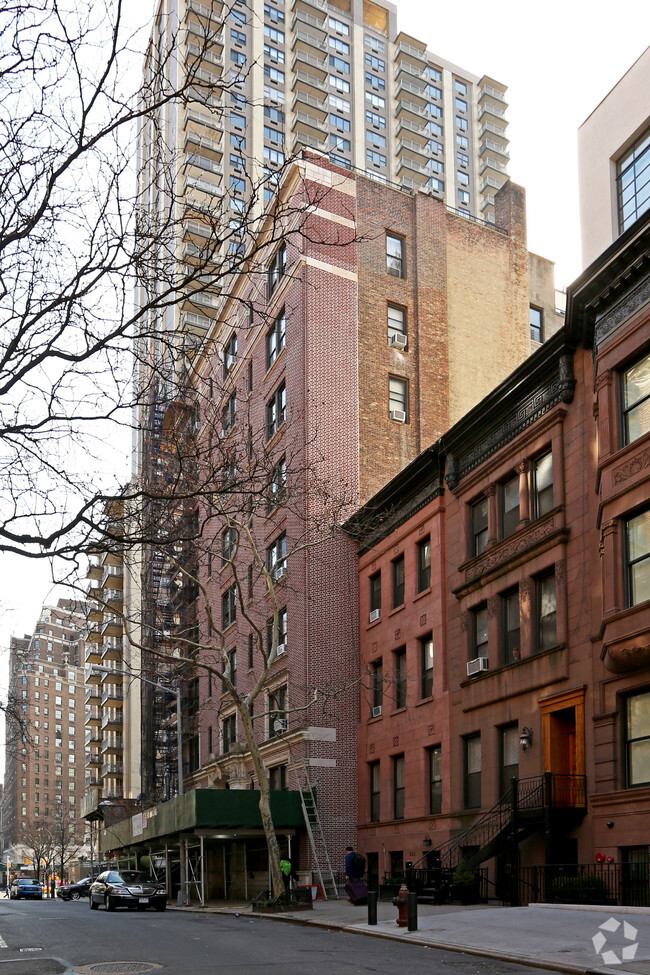 Building Photo - 220 West 71st Street