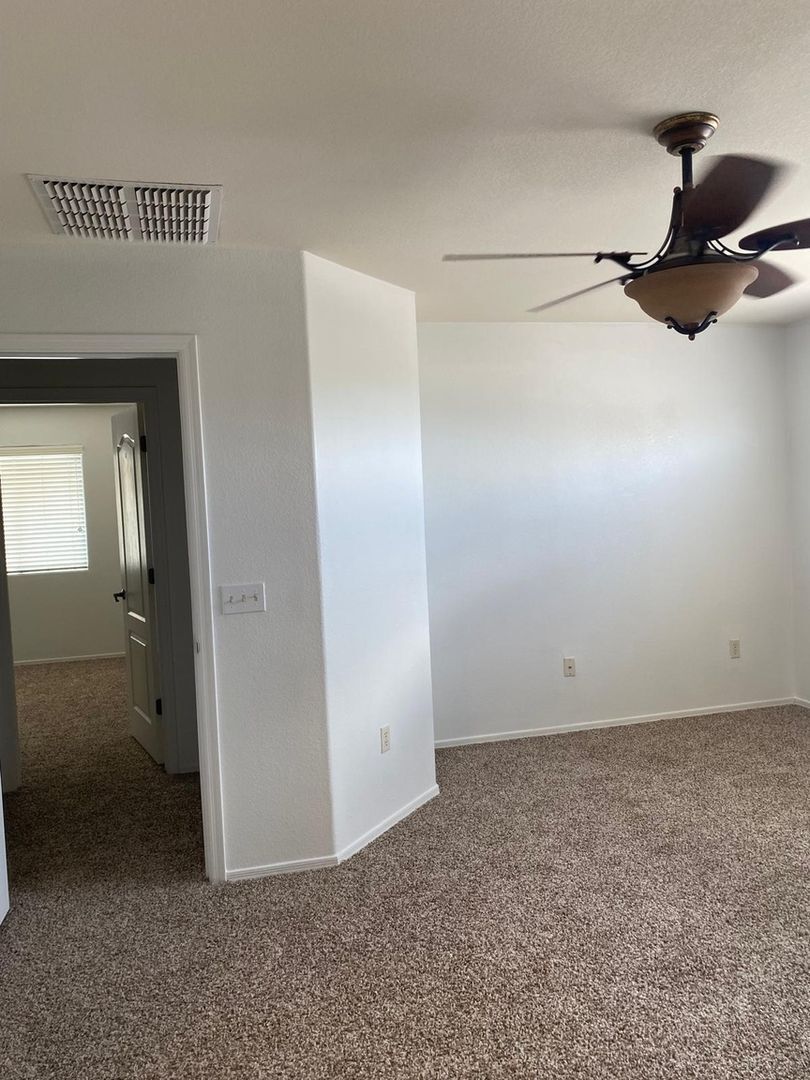 Building Photo - 7805 S Hidden Places Loop