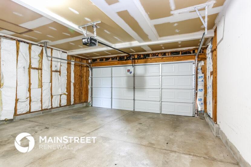 Building Photo - 818 Wallinger Dr