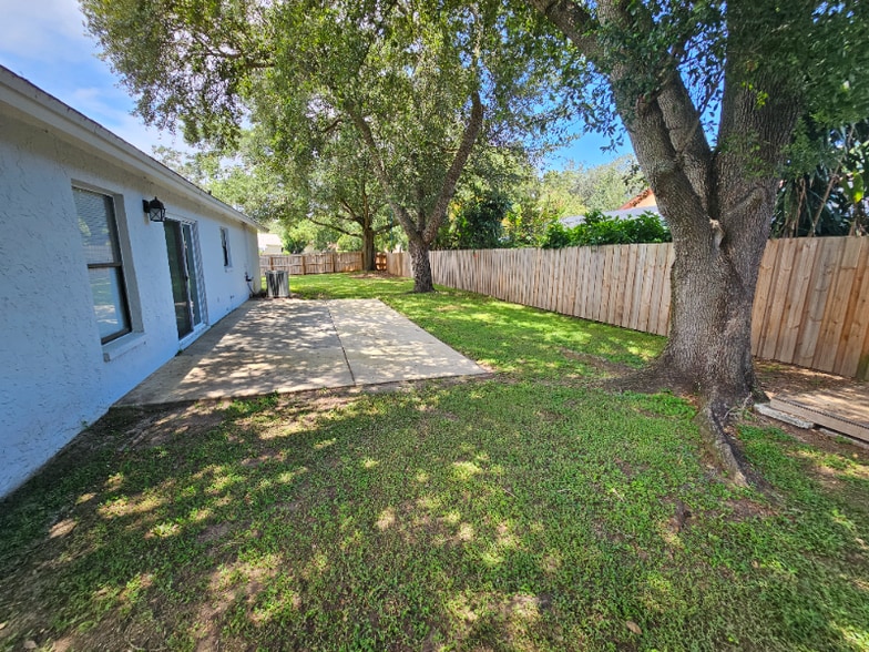 Building Photo - 1703 Newland Pl