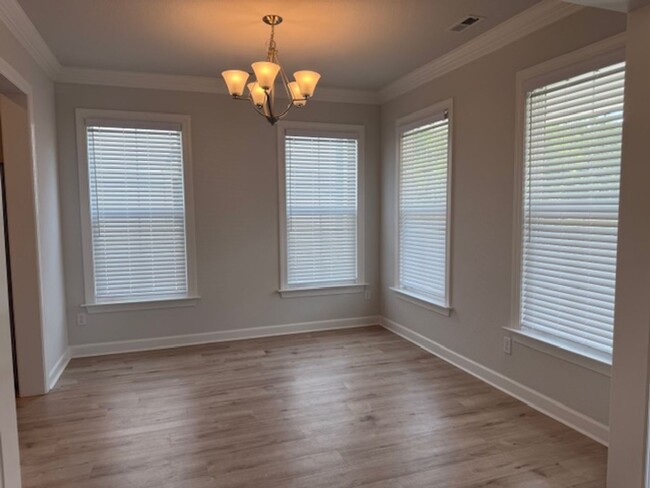 Building Photo - Immaculate Four Bedroom Home in Joliff Lan...