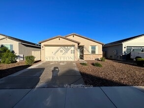 Building Photo - 2942 Kim Dr