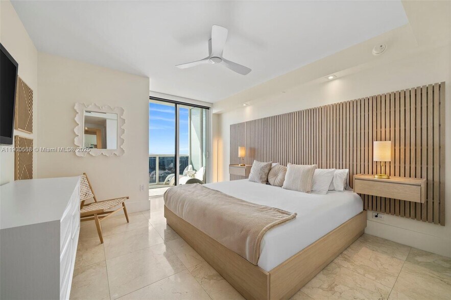 Building Photo - 1830 S Ocean Dr