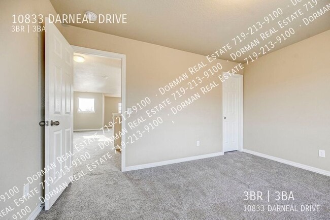 Building Photo - 10833 Darneal Dr