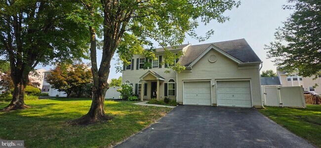 Building Photo - 35 Oakmont Terrace