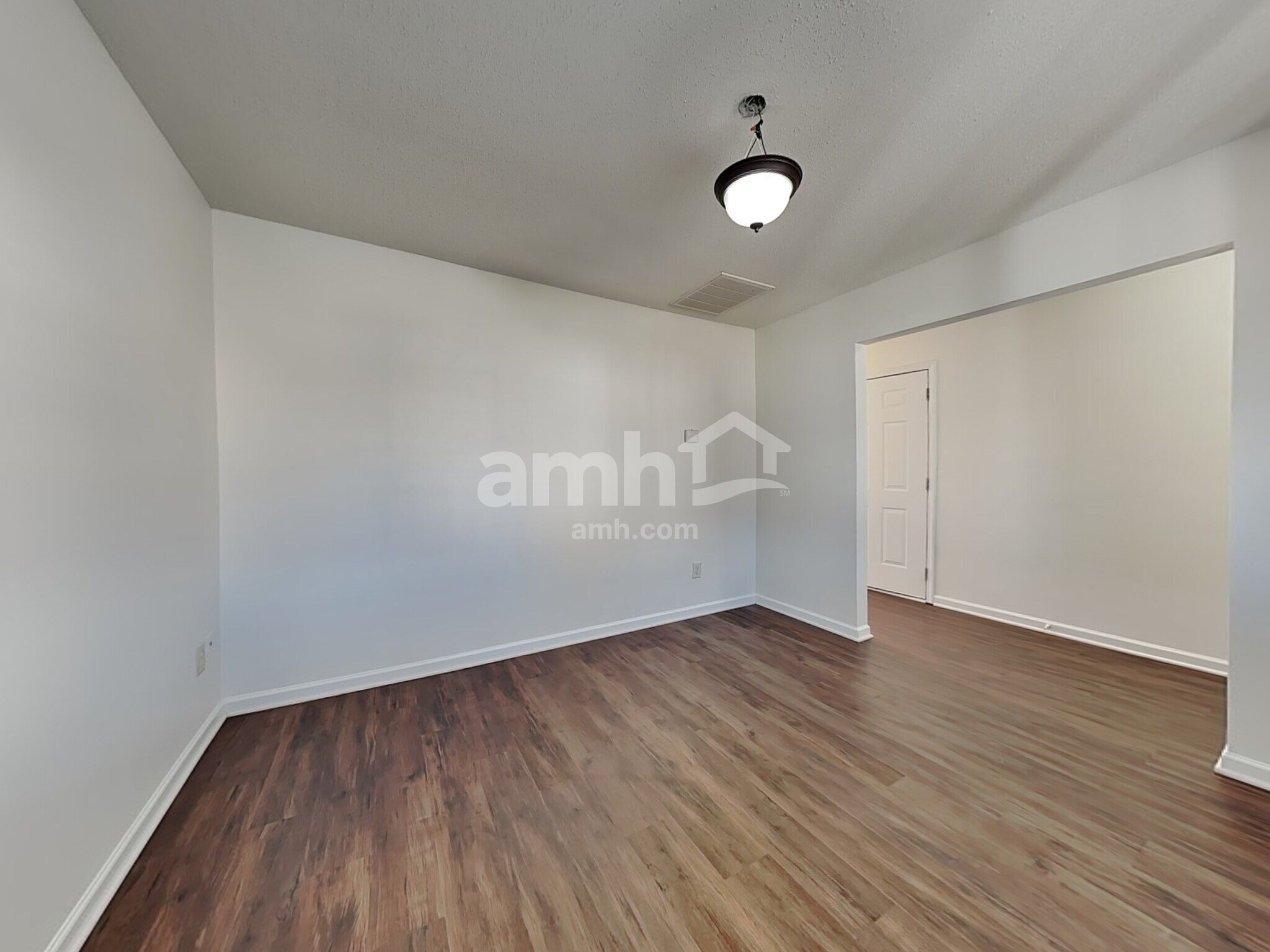 Building Photo - 1066 Bridgend Dr