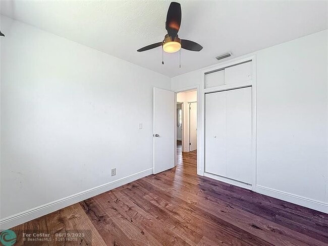 Building Photo - 50 NE 56th Ct