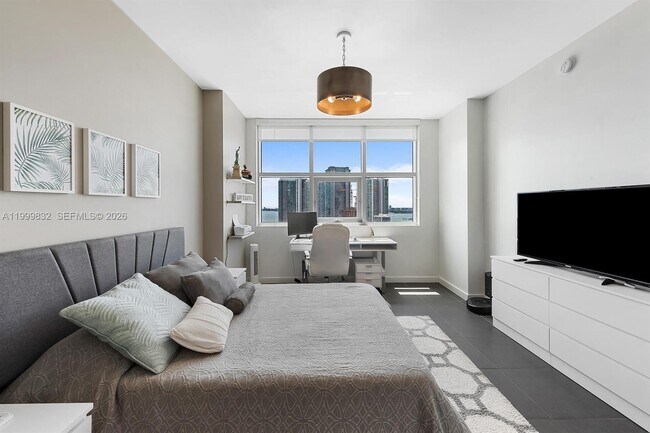 Building Photo - 3301 NE 1st Ave