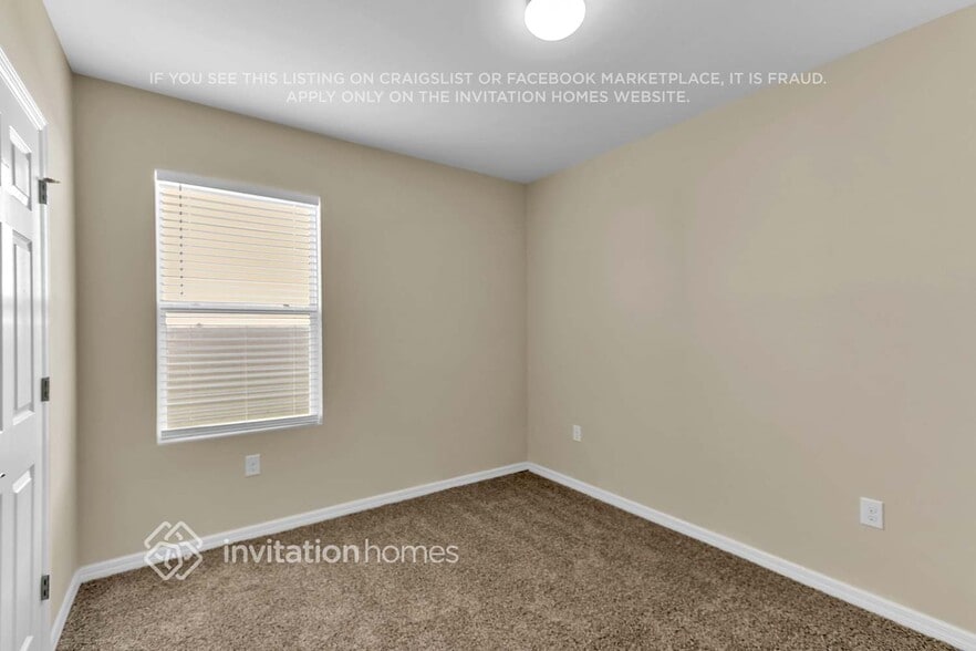 Building Photo - 3310 Acapulco Cir