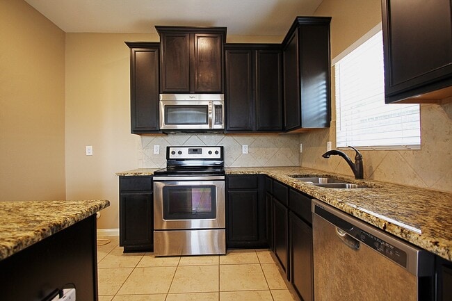 Building Photo - 20622 Stout Dr