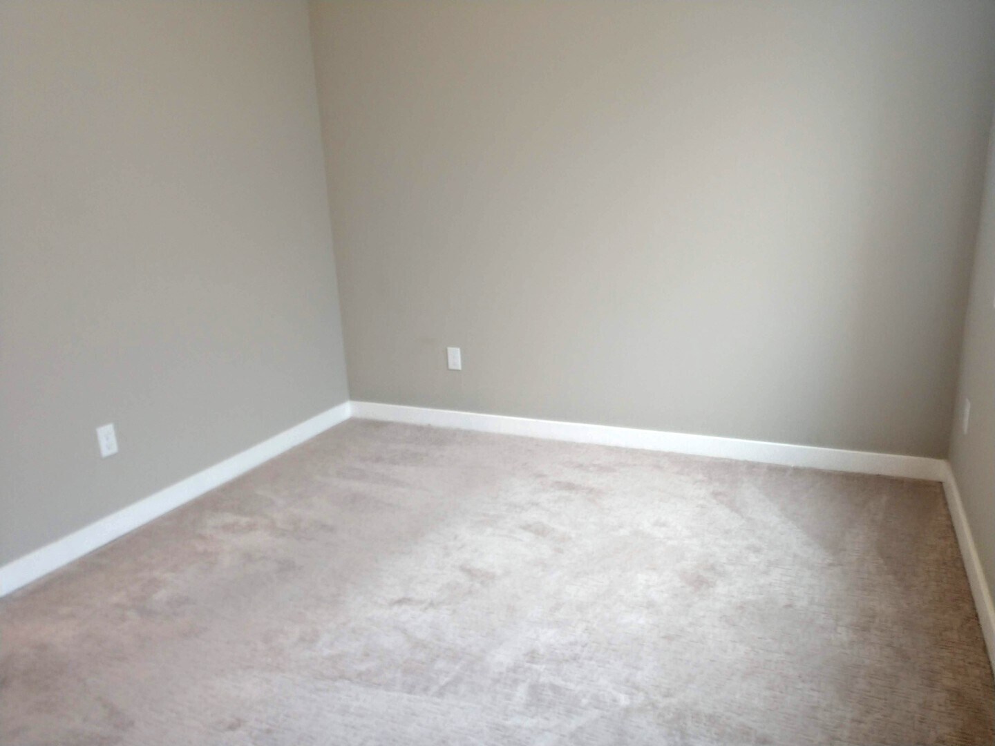 Building Photo - 1906 SE Tacoma St