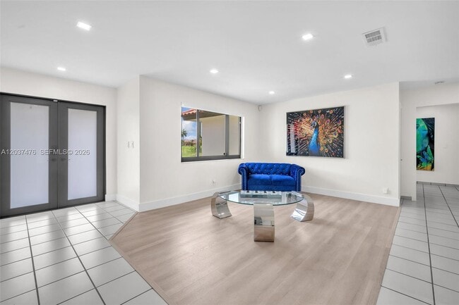 Building Photo - 1417 SW 139th Ave