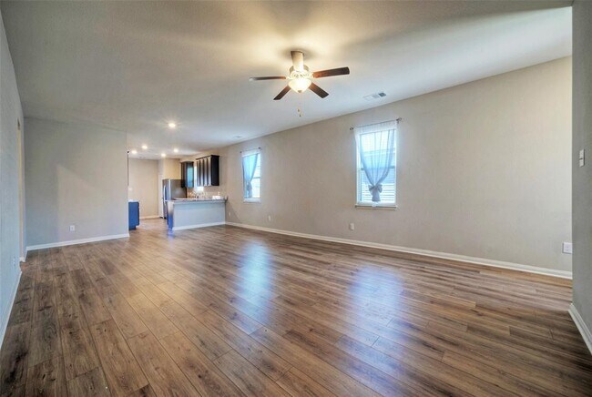 Building Photo - 249 Mount Vernon Way