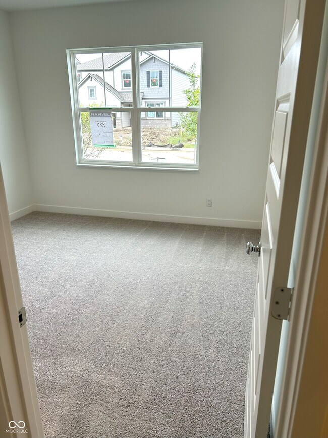 Building Photo - 16941 Sandhurst Pl