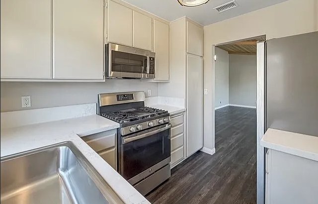 Building Photo - 12472 Ironbark Dr