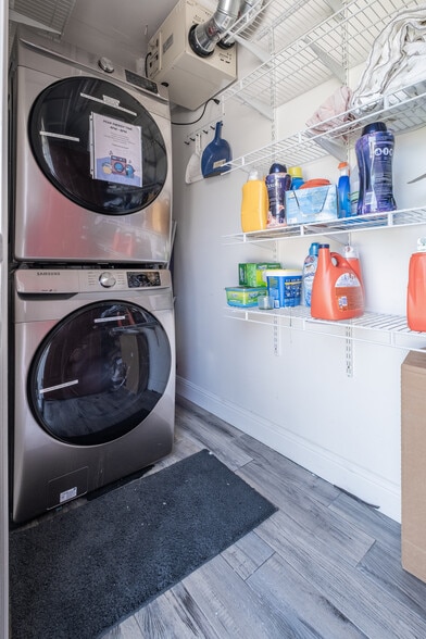 Building Photo - 5700 Cibola Way