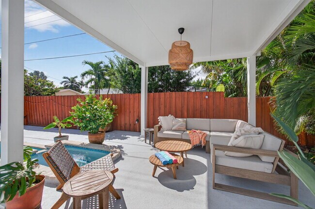 Building Photo - 802 Mallard Dr