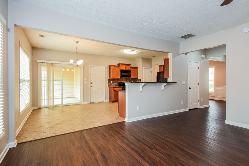 Building Photo - 701 Sweet Spice Way