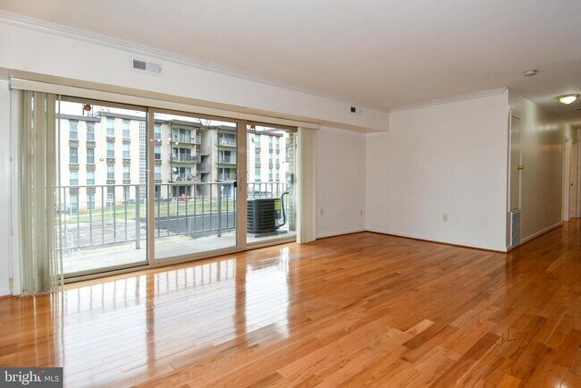 Building Photo - 5207 Newton St