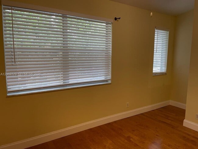 Building Photo - 81 SW 3rd St