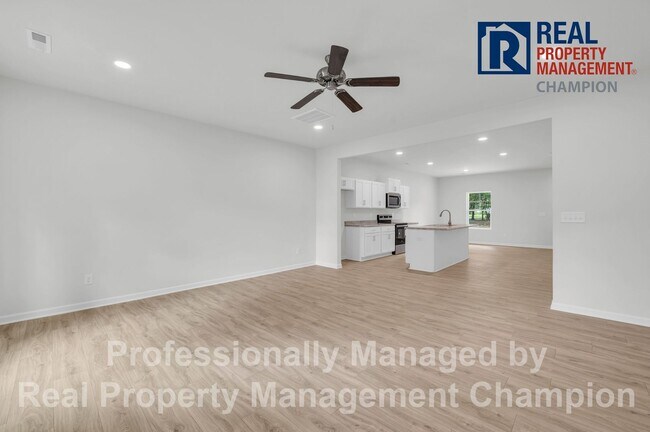 Building Photo - Newly Constructed 3 BD 2.5 BA w/Open Floor Plan