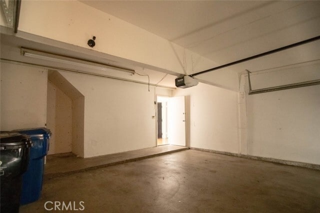 Building Photo - 10475 Newhome Ave