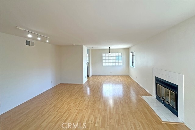 Building Photo - 2931 Plaza del Amo