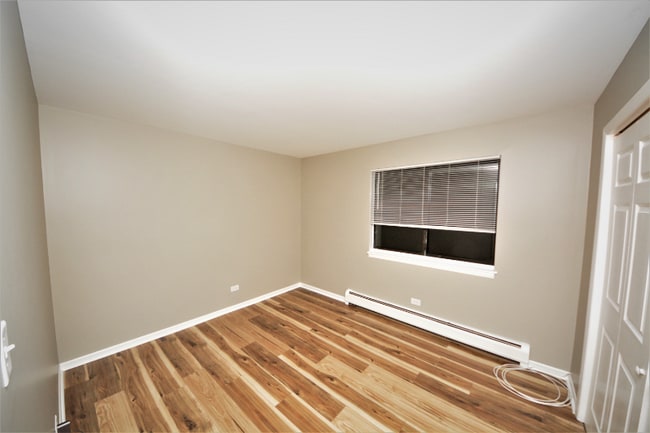 Building Photo - 319 Bluff Ave