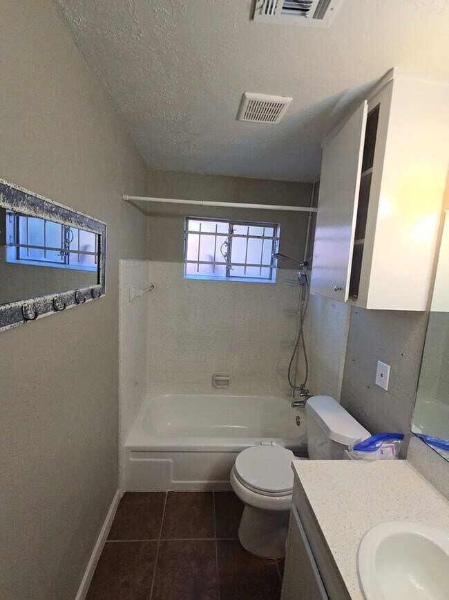 Building Photo - 3506 Prudence Dr