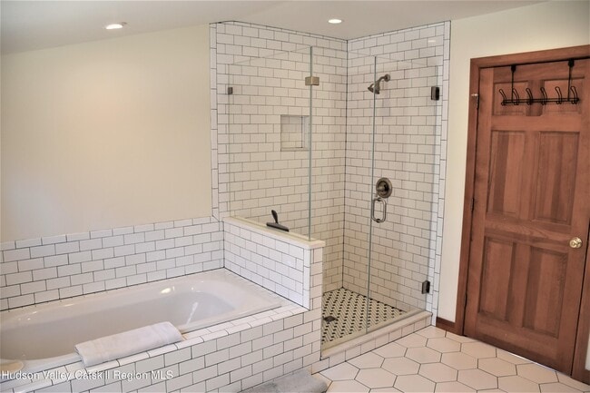 Building Photo - 219 Cherry Hill Rd